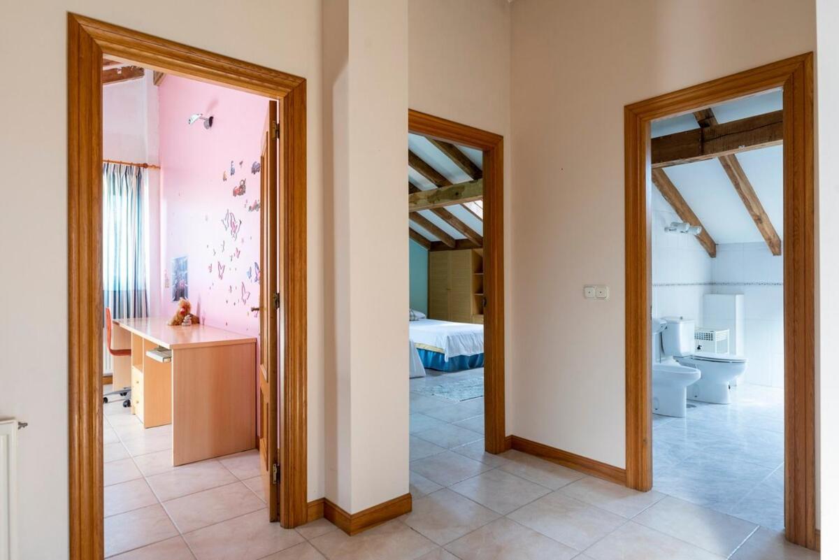Casa Con Jardin En Gama Villa Barcena de Cicero Exterior photo