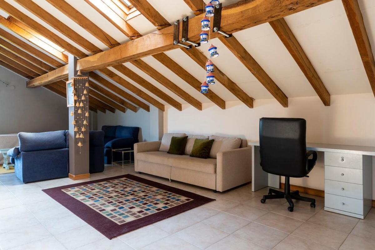 Casa Con Jardin En Gama Villa Barcena de Cicero Exterior photo