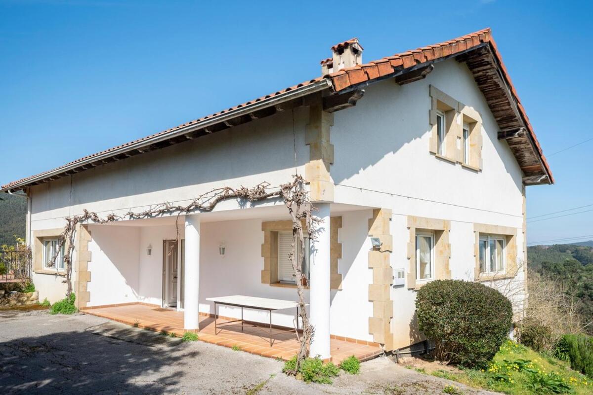 Casa Con Jardin En Gama Villa Barcena de Cicero Exterior photo