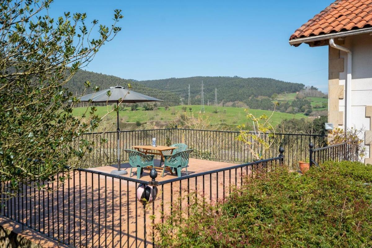 Casa Con Jardin En Gama Villa Barcena de Cicero Exterior photo
